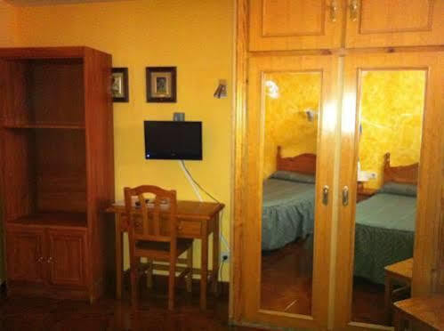 Hostal Le Vintage Ávila Exterior foto